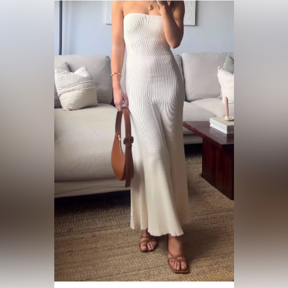 H&M Cream Ribbed Knit top dress 👗 long 43 inches